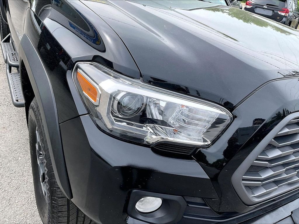 Used 2022 Toyota Tacoma TRD Off-Road w/ Technology Package AWD/4WD image 31