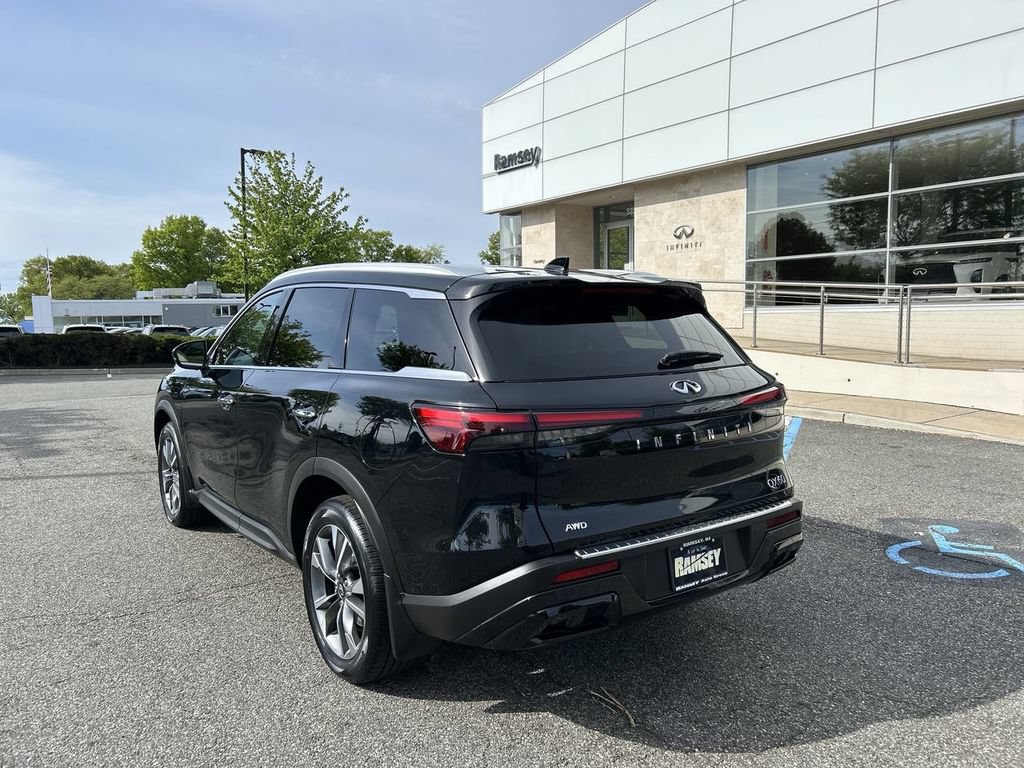 Certified 2023 INFINITI QX60 Luxe w/ Cargo Package AWD/4WD image 6