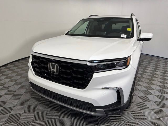 Used 2025 Honda Pilot Elite video 2