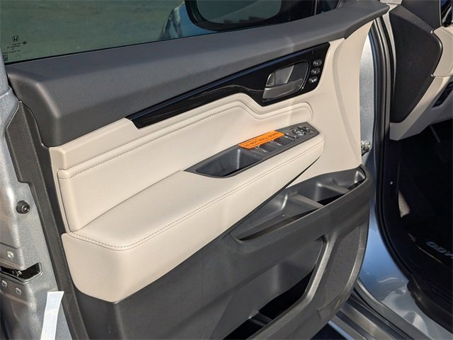 New 2026 Honda Odyssey Touring image 12