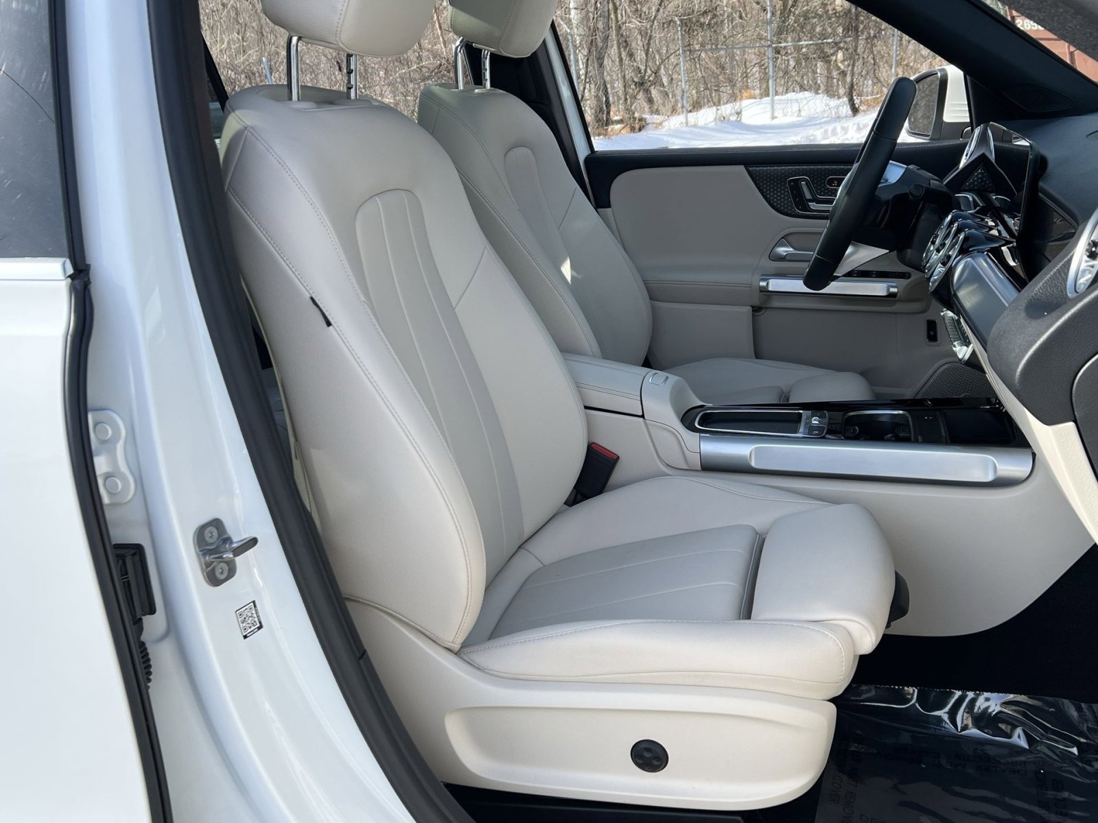 Certified 2024 Mercedes-Benz GLB 250 GLB 250 image 26