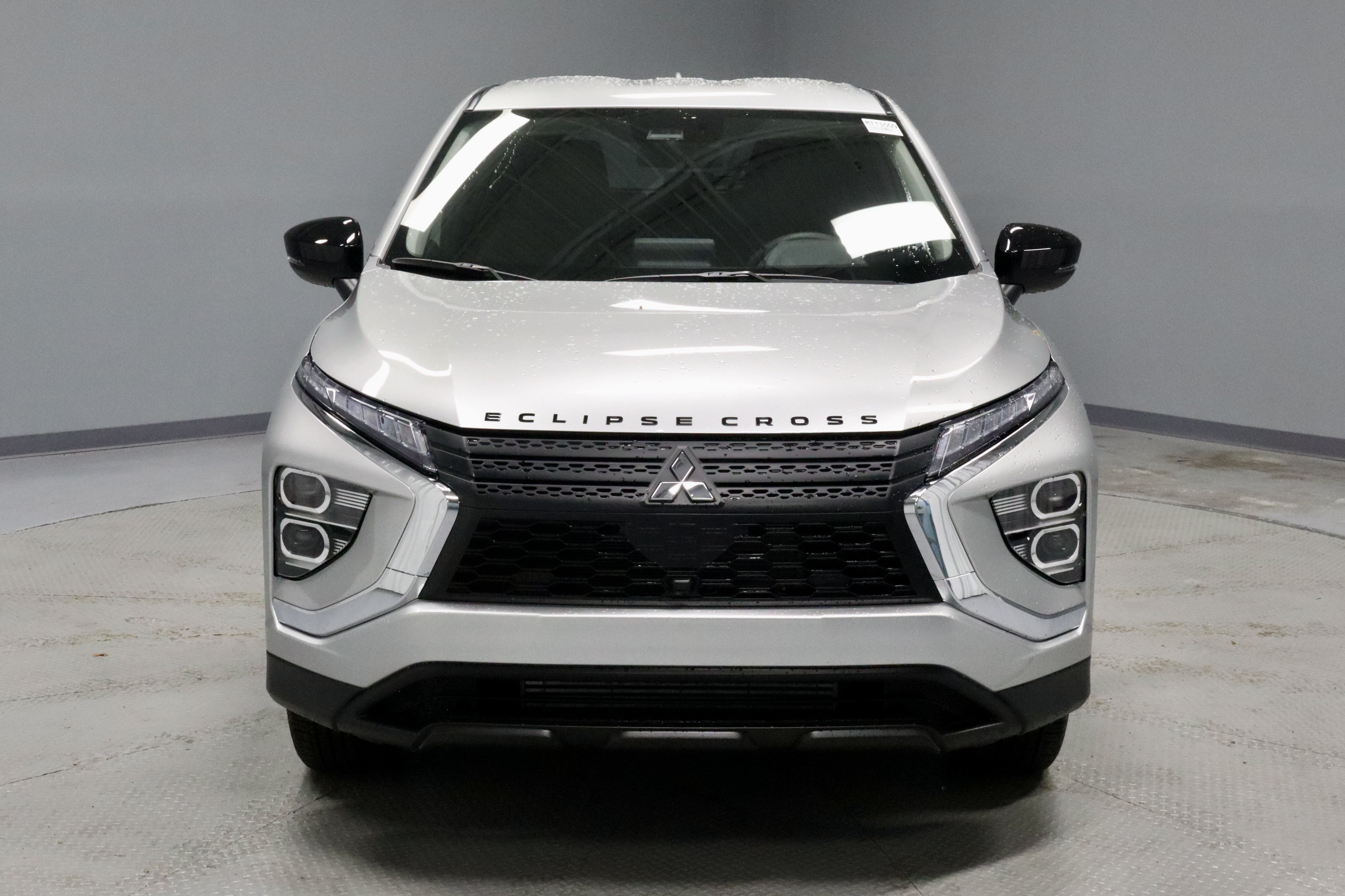 New 2026 Mitsubishi Eclipse Cross LE AWD/4WD image 3