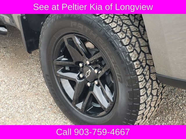 Used 2022 Chevrolet Silverado 1500 Custom Trail Boss AWD/4WD image 7