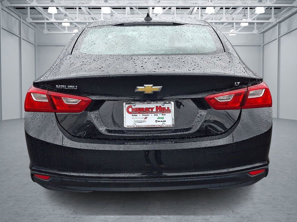 Used 2023 Chevrolet Malibu LT image 4