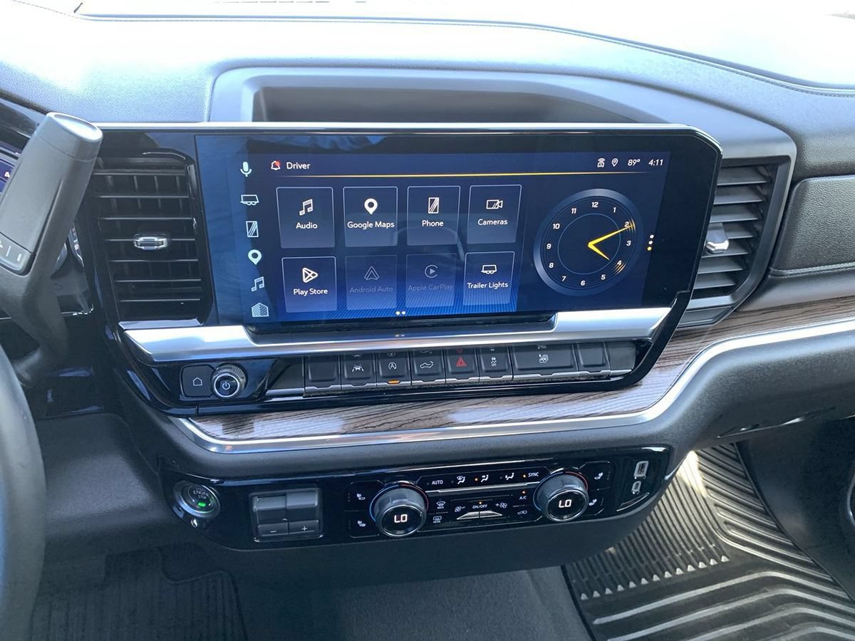 Used 2025 Chevrolet Silverado 1500 LT AWD/4WD image 19