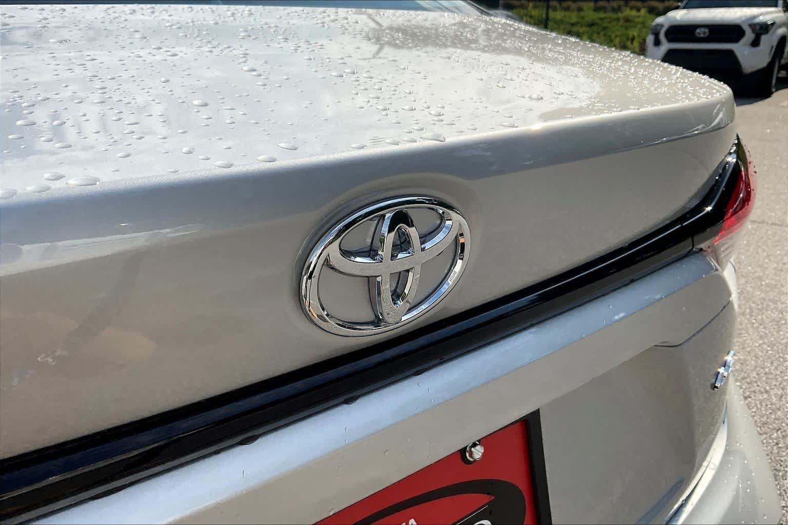 Used 2026 Toyota Corolla LE FWD image 30