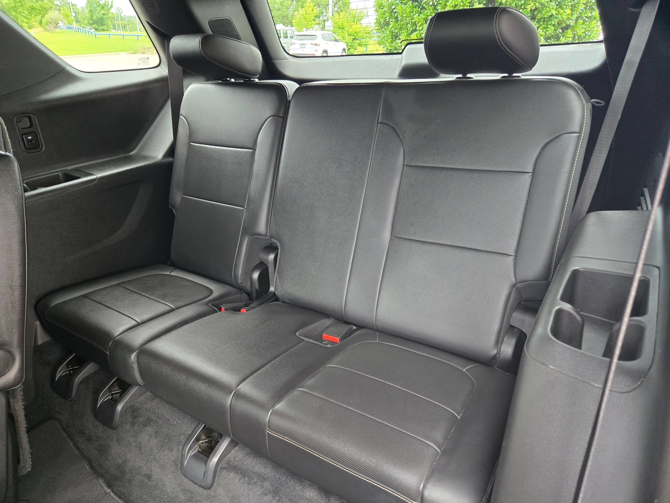 Used 2022 Chevrolet Traverse Premier AWD/4WD image 37