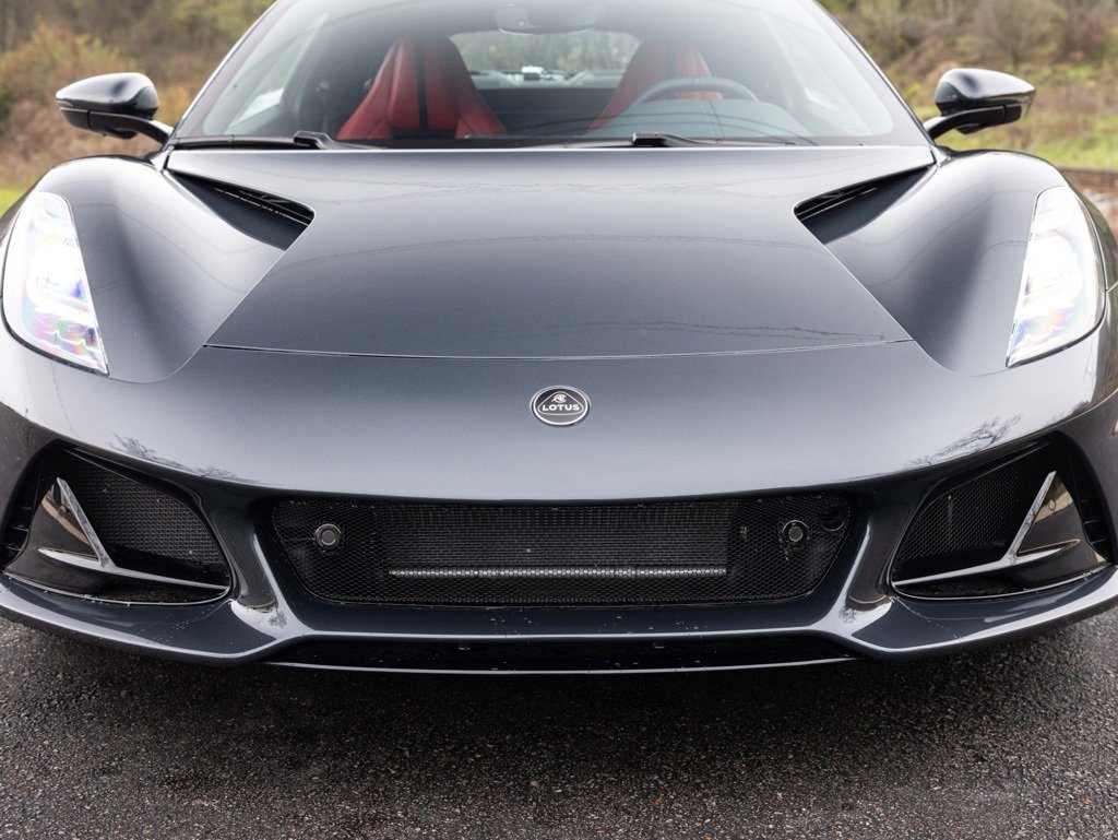 Used 2025 Lotus Emira image 12