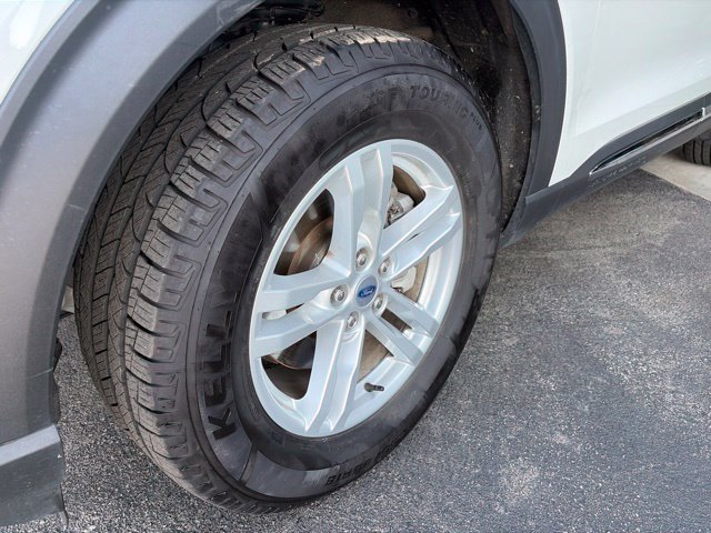 Used 2022 Ford Explorer XLT w/ Equipment Group 202A RWD image 6