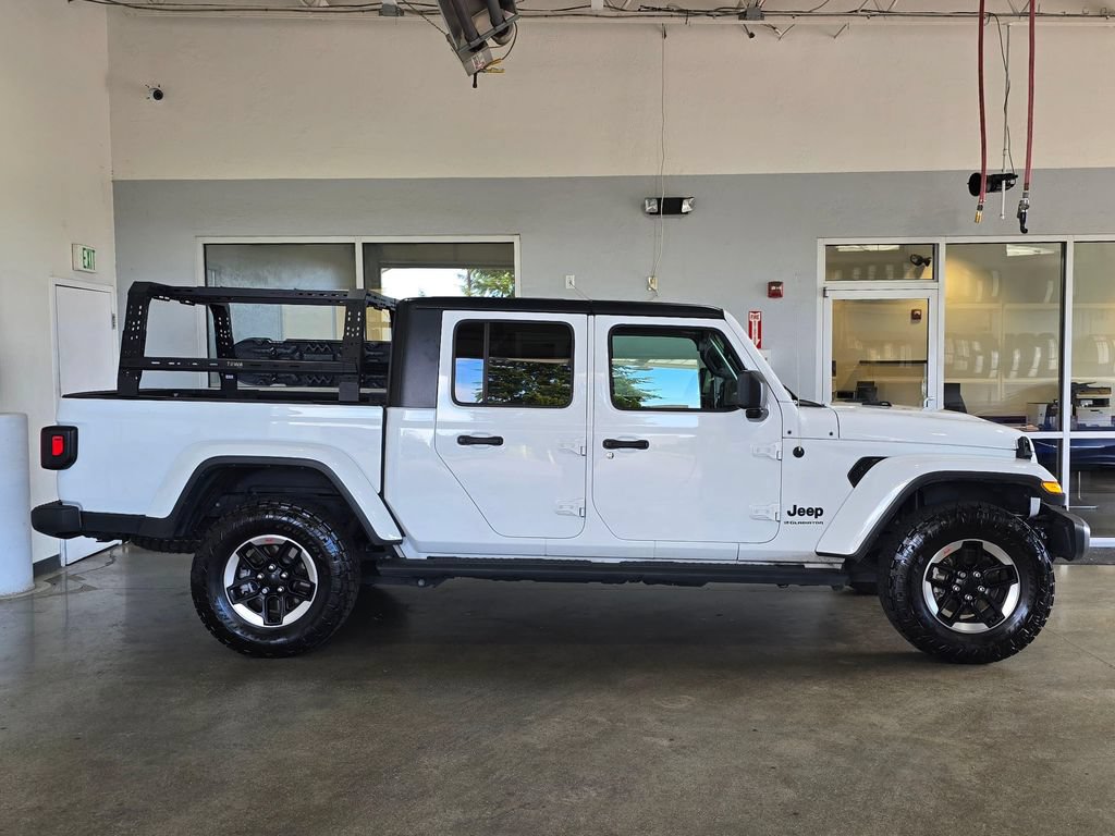 Used 2023 Jeep Gladiator Sport AWD/4WD image 4