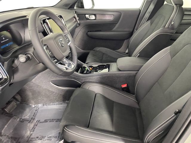 Used 2023 Volvo C40 P8 Recharge Plus AWD/4WD image 2