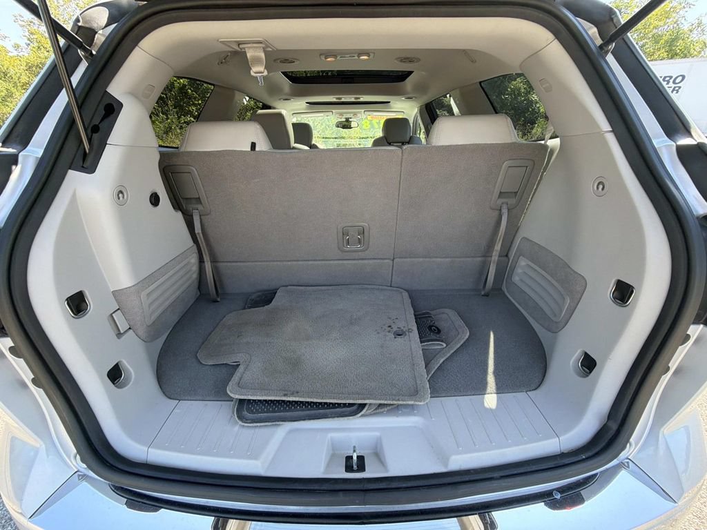 Used 2016 Buick Enclave Leather FWD image 13