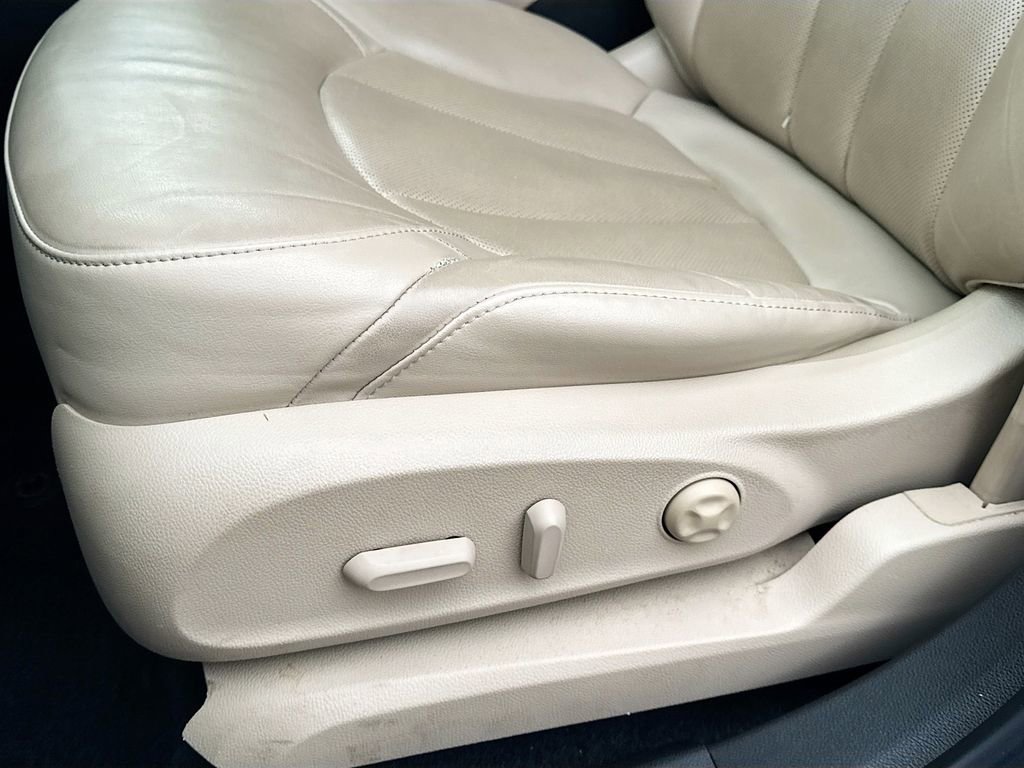 Used 2019 Buick Envision Premium image 24