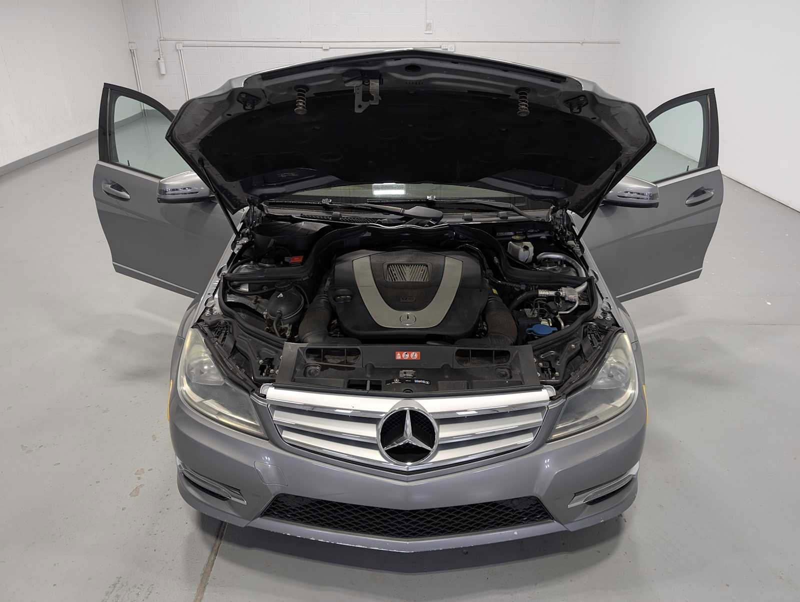 Used 2012 Mercedes-Benz C 300 Sport image 13