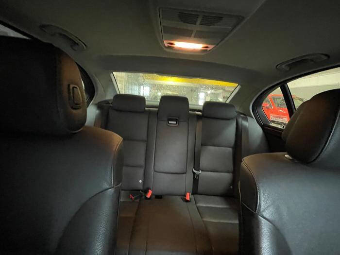 Used 2010 BMW 535i xDrive Sedan image 32