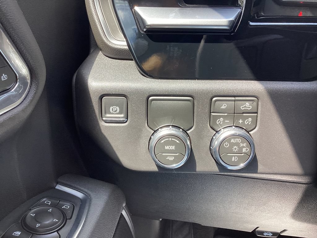 Used 2026 GMC Sierra 1500 SLT RWD image 27