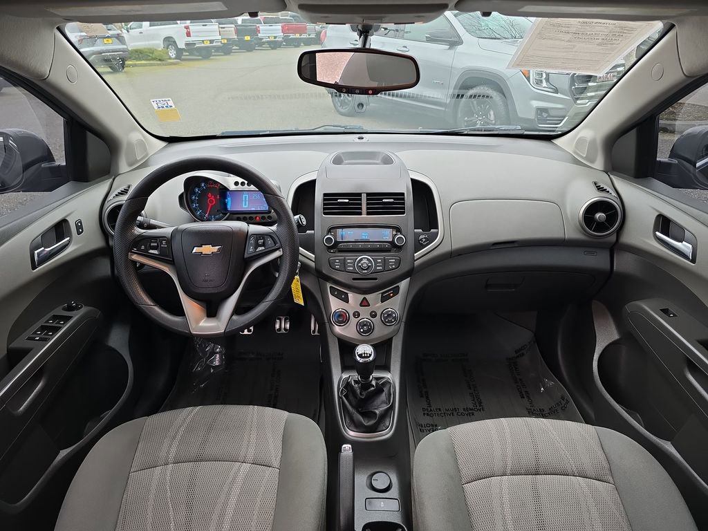 Used 2015 Chevrolet Sonic LT w/ Fun and Sun Package image 21