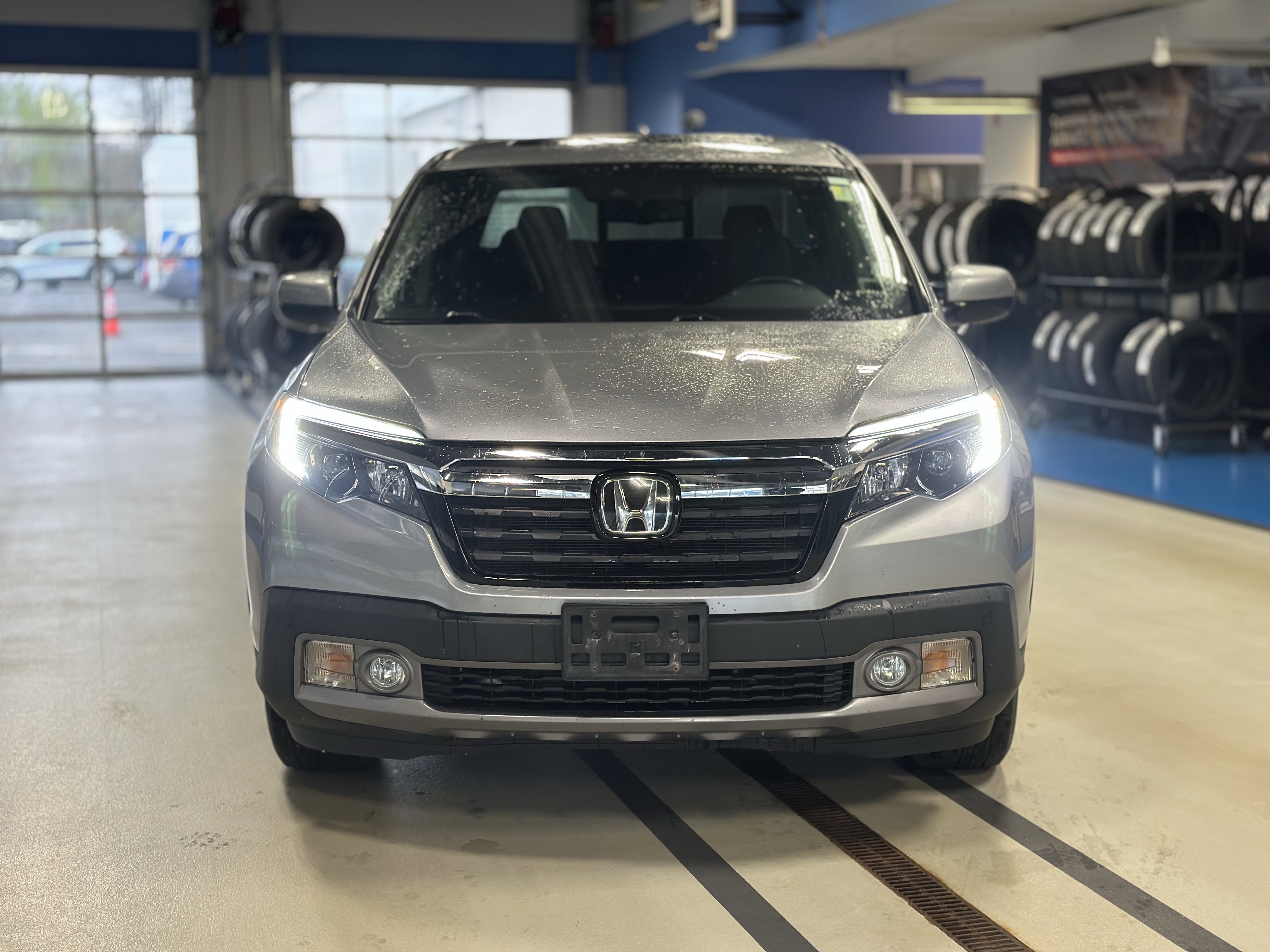 Used 2018 Honda Ridgeline RTL-E image 2