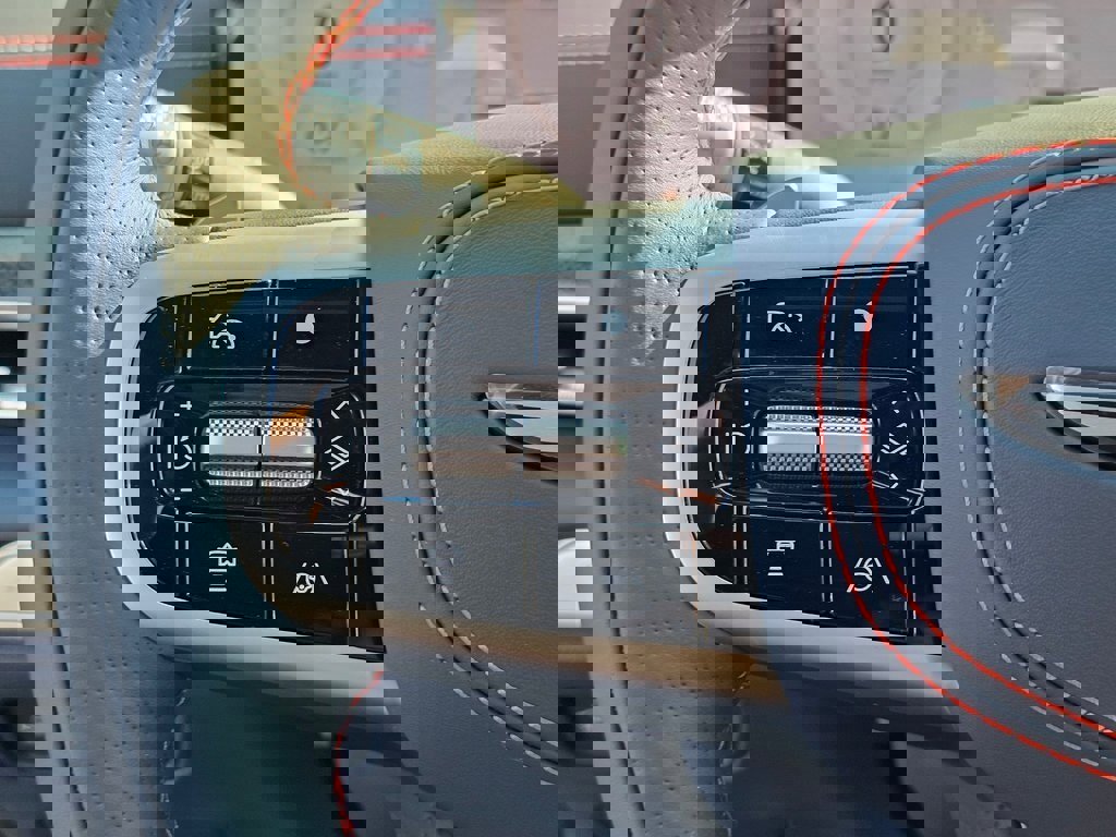 New 2026 Genesis GV80 3.5T e-SC image 36