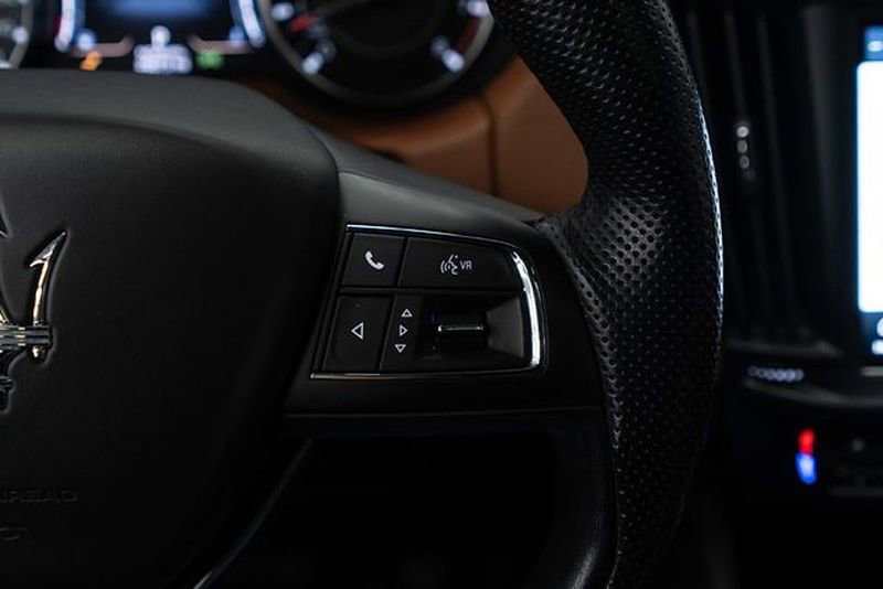 Used 2022 Maserati Levante GT image 20