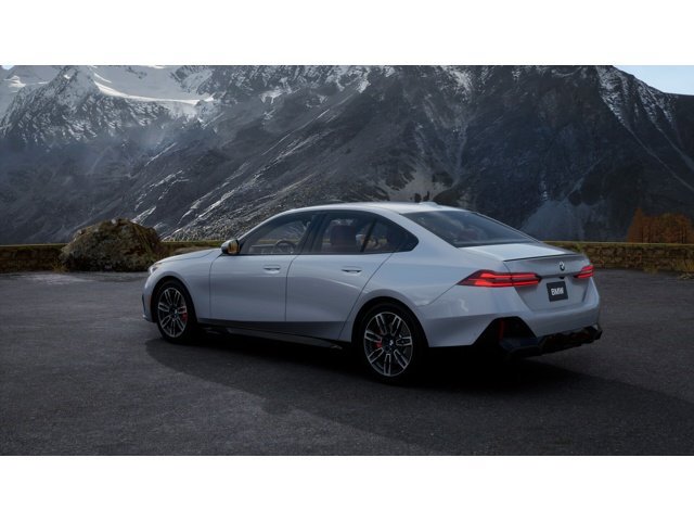 New 2027 BMW 530i RWD image 2