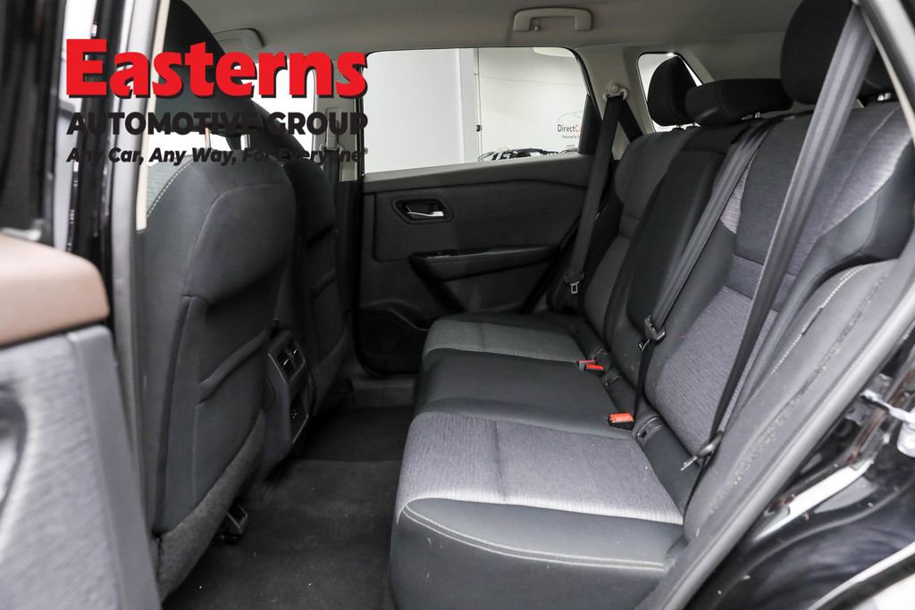 Used 2021 Nissan Rogue SV image 21