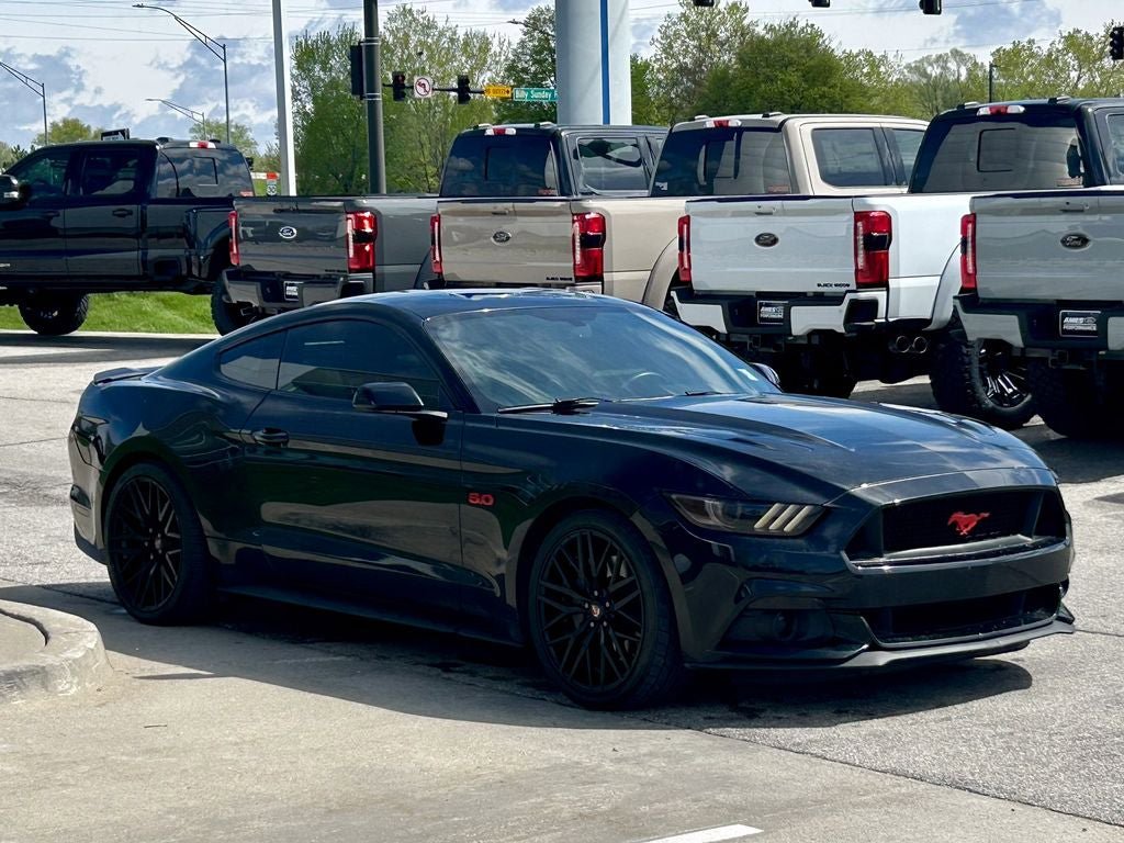 Used 2016 Ford Mustang GT Premium RWD image 7