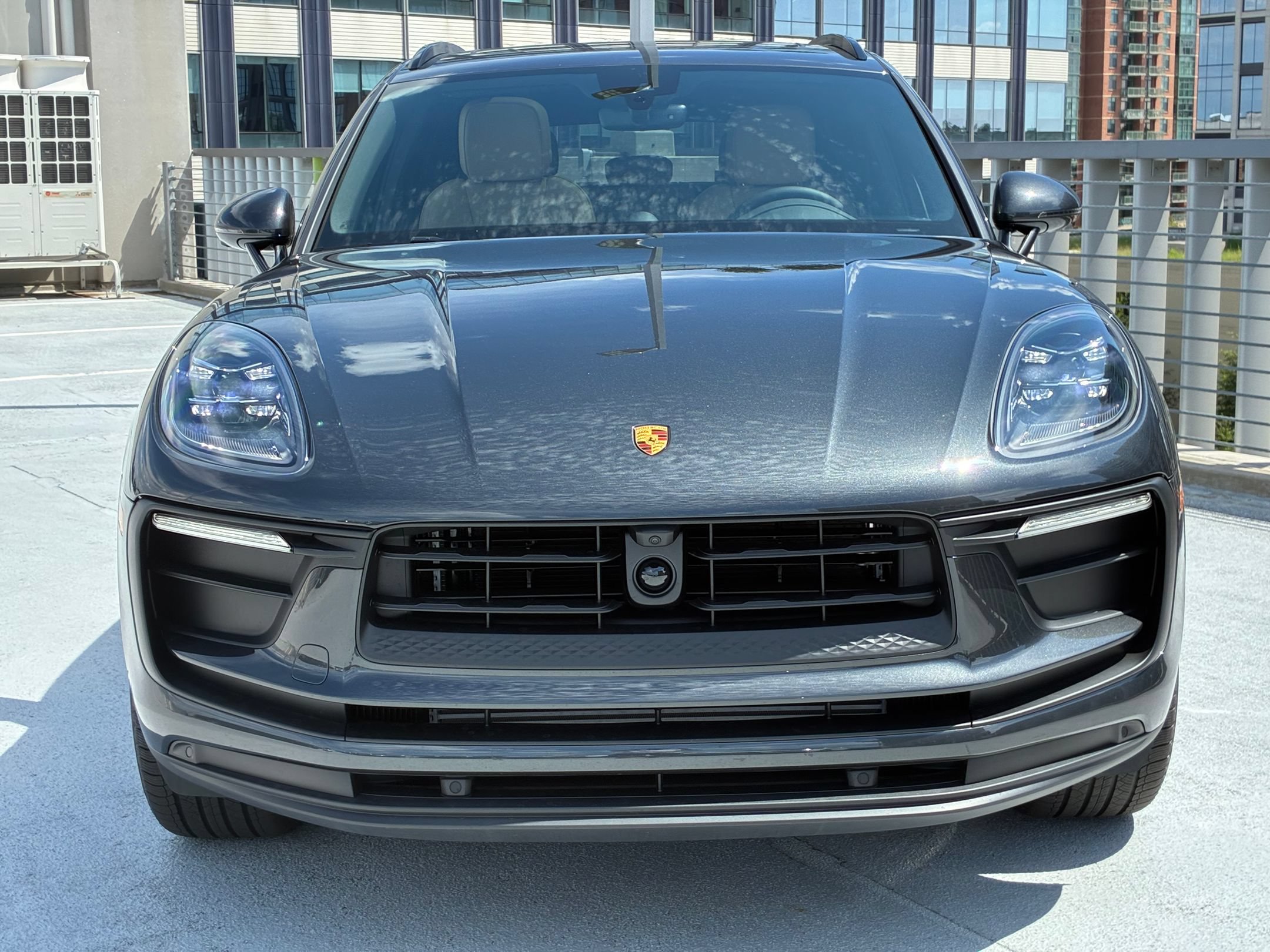 Used 2026 Porsche Macan AWD/4WD image 6