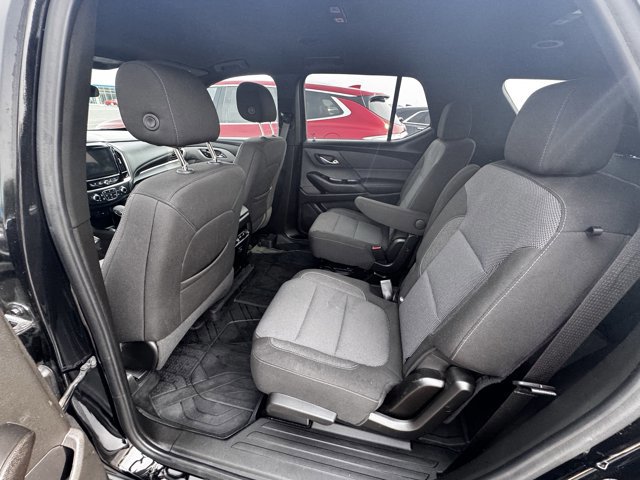 Used 2023 Chevrolet Traverse LT image 7
