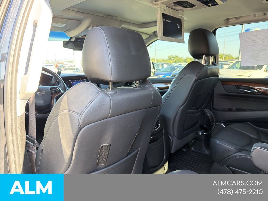 Used 2015 Cadillac Escalade Luxury RWD image 24