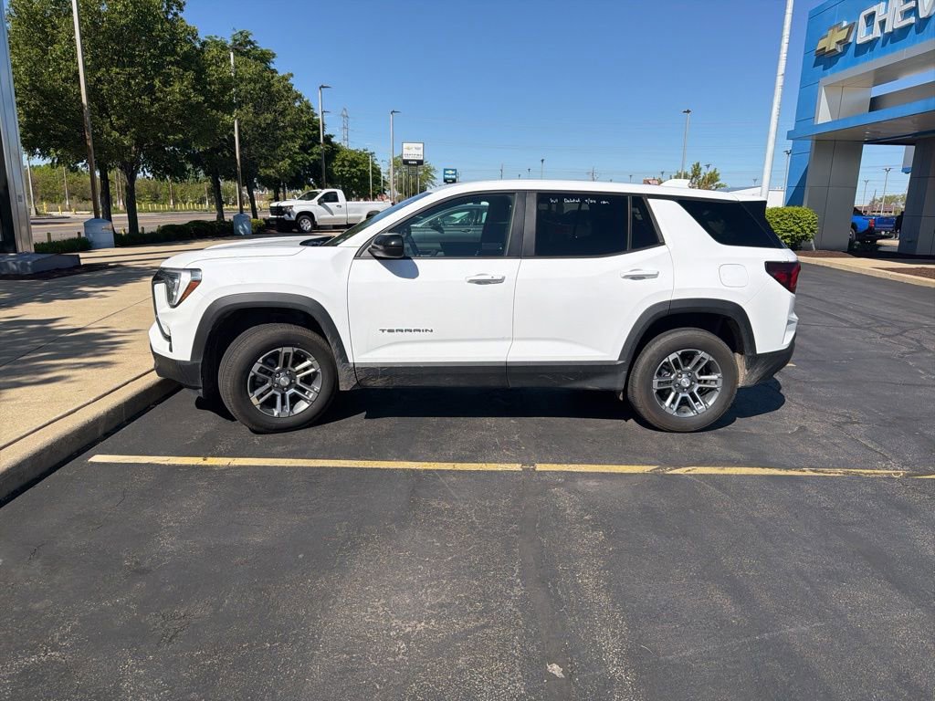 Used 2026 GMC Terrain Elevation FWD image 1