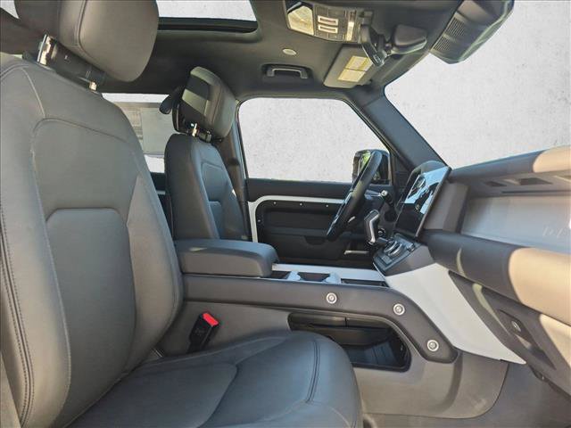 New 2026 Land Rover Defender 110 X-Dynamic SE AWD/4WD image 27