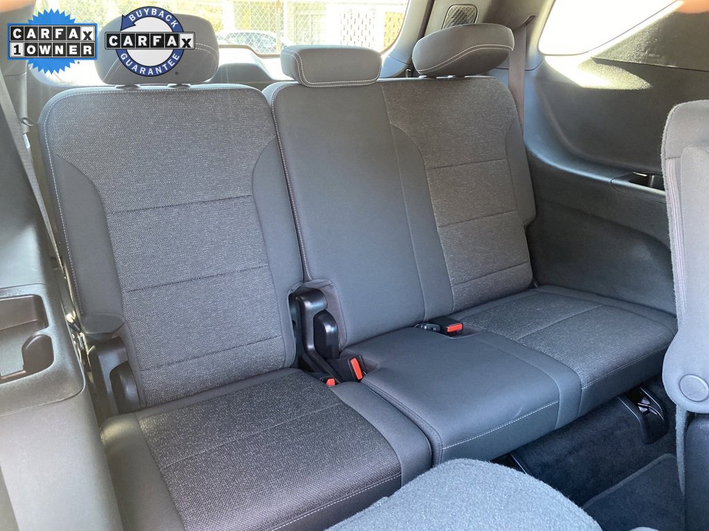 Used 2025 Chevrolet Traverse LT image 14