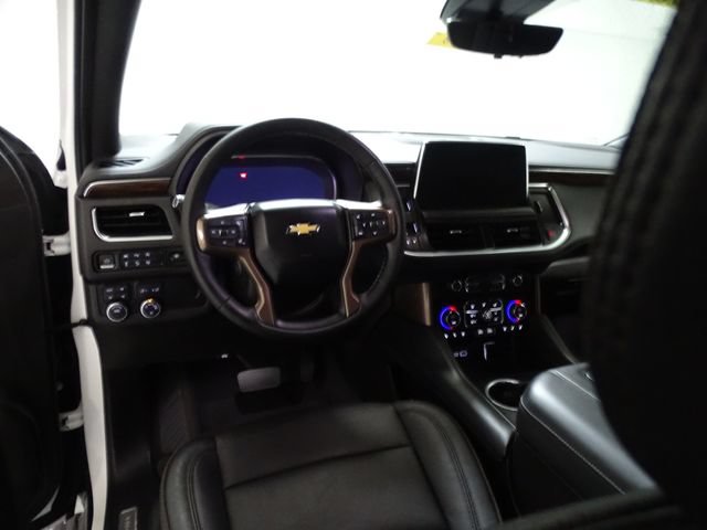 Certified 2024 Chevrolet Suburban High Country AWD/4WD image 5