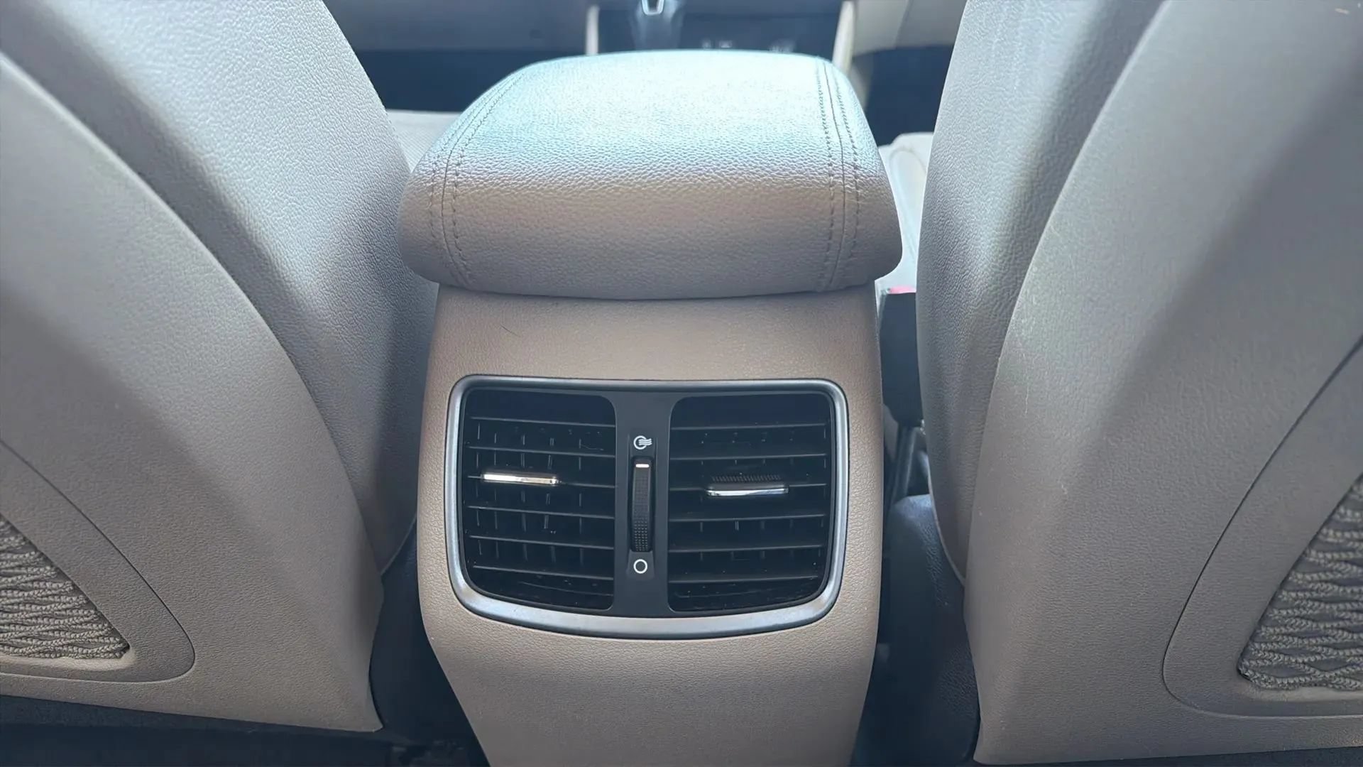 Used 2017 Hyundai Tucson Limited FWD image 17