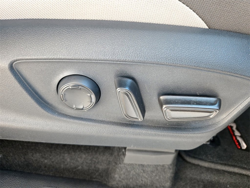 Used 2024 Toyota Tacoma TRD Off-Road image 28