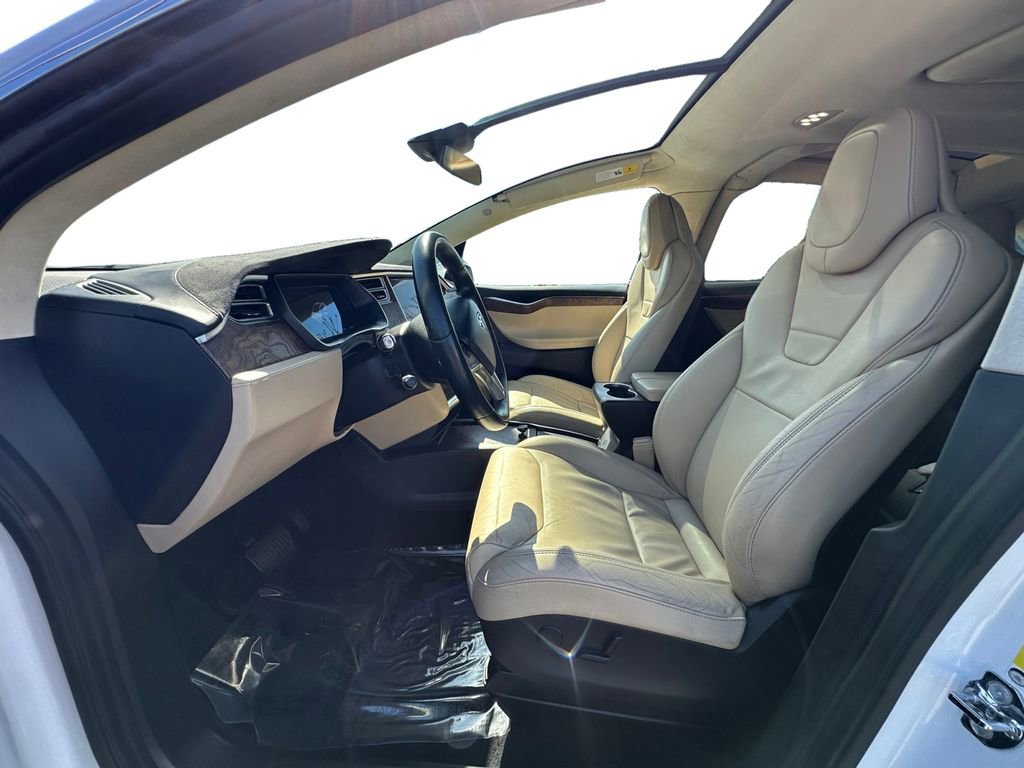 Used 2017 Tesla Model X 90D image 9