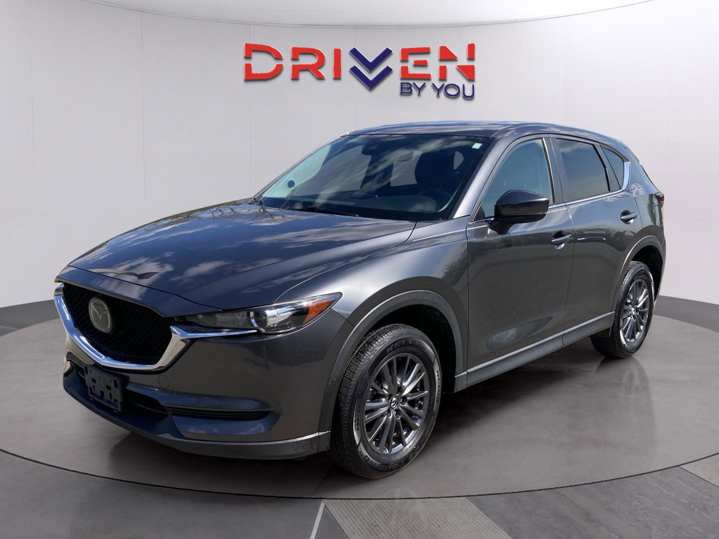 Used 2019 MAZDA CX-5 Touring image 2