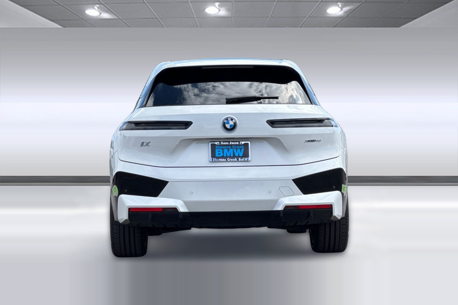 Certified 2024 BMW iX xDrive50 w/ Sport Package AWD/4WD image 10