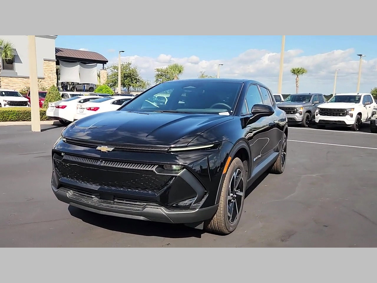 New 2026 Chevrolet Equinox EV LT image 24