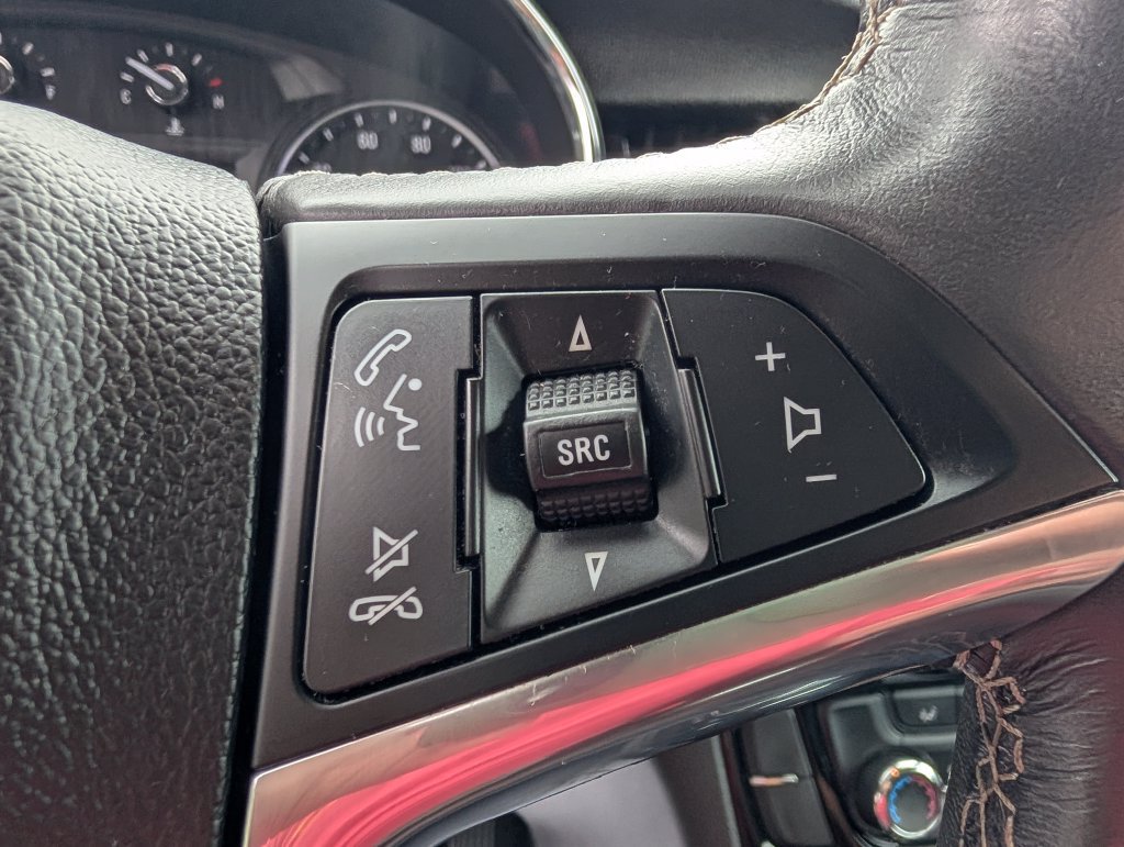 Used 2020 Buick Encore Preferred FWD image 9
