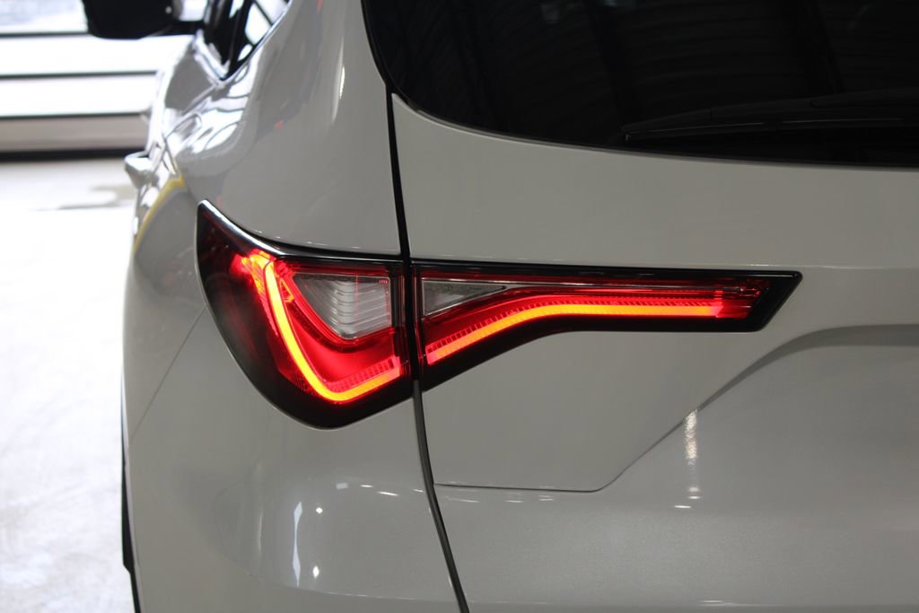 Used 2023 Acura MDX SH-AWD w/ Advance Package image 47