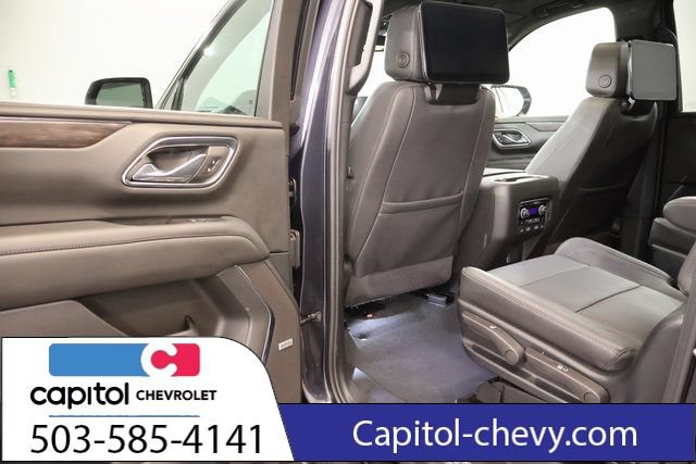 Used 2024 Chevrolet Suburban LT w/ Luxury Package AWD/4WD image 29