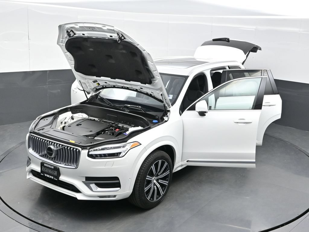 Used 2023 Volvo XC90 B6 Plus AWD/4WD image 43