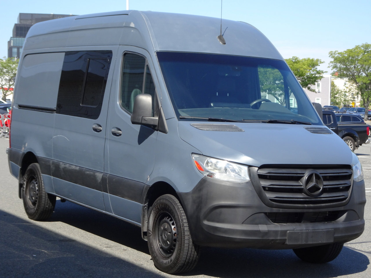 Used 2019 Mercedes-Benz Sprinter 144 image 3