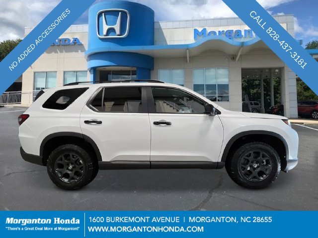 New 2026 Honda Pilot TrailSport image 9