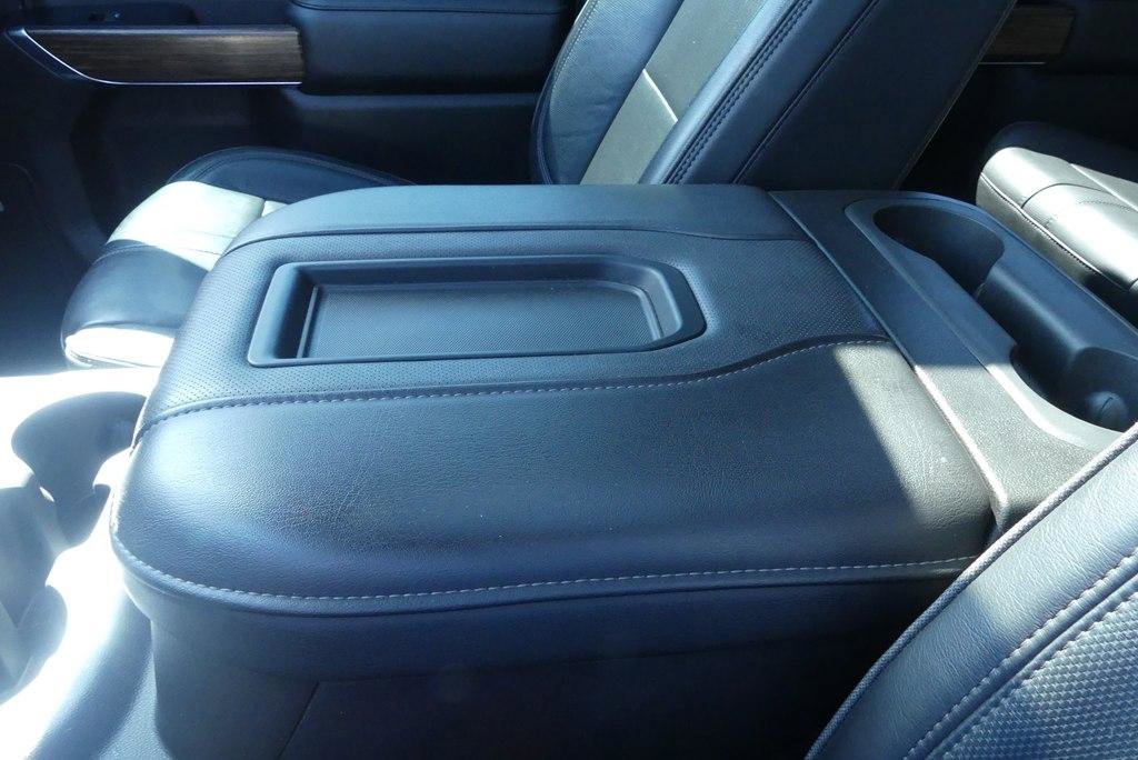 Used 2022 Chevrolet Silverado 1500 High Country w/ Technology Package AWD/4WD image 30