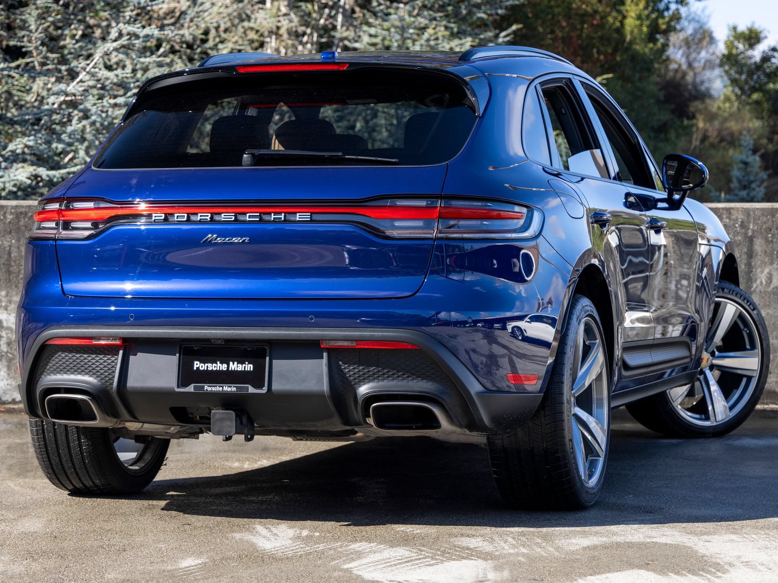 Certified 2026 Porsche Macan AWD/4WD image 11