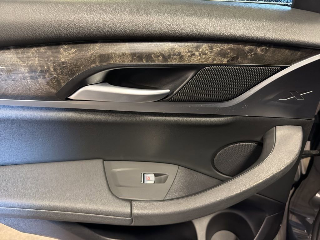 Used 2020 BMW X3 xDrive30e w/ Convenience Package image 23