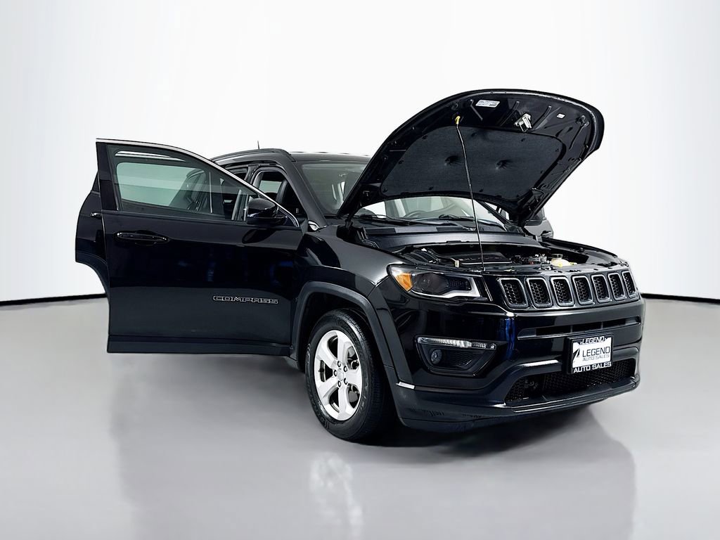 Used 2017 Jeep Compass Latitude FWD image 19